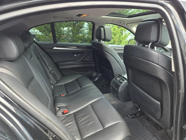 BMW 528 3.0i-240кс= АВТОМАТ= M Sport Package= ПОДГРЕВ= ШИБ - автомобили, коли, обяви за нови и употребявани 13