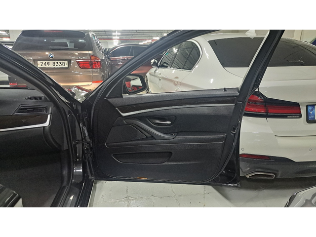 BMW 528i - автомобили, коли, обяви за нови и употребявани 21