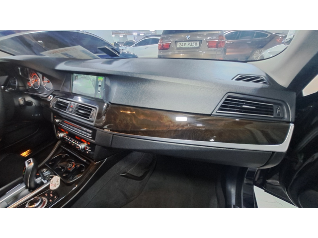 BMW 528i - автомобили, коли, обяви за нови и употребявани 24