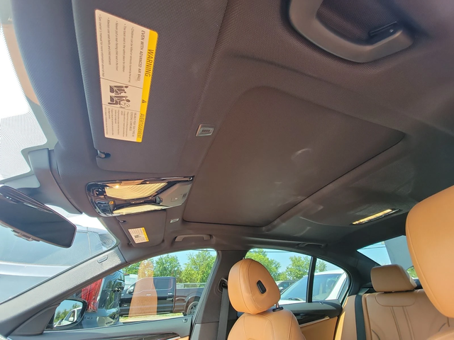 BMW 530 HEAD-UP* 8ZF* ПОДГРЕВ* KEYLESS* APPLECARPLAY* DIST - автомобили, коли, обяви за нови и употребявани 15