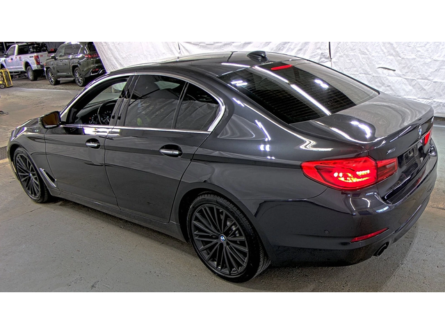 BMW 530 HEAD-UP* 8ZF* ПОДГРЕВ* KEYLESS* APPLECARPLAY* DIST - автомобили, коли, обяви за нови и употребявани 5