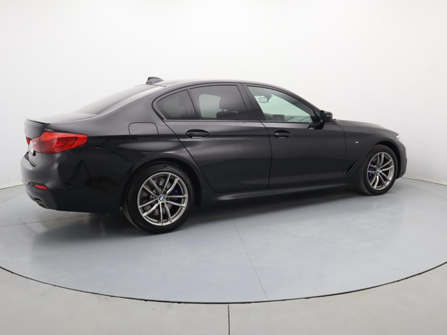 BMW 530 - автомобили, коли, обяви за нови и употребявани 12