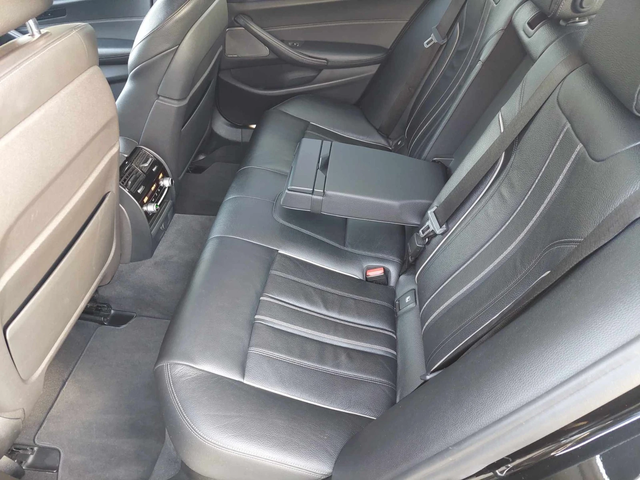 BMW 530 d Xdrive 265ps LUXURY LINE - автомобили, коли, обяви за нови и употребявани 7