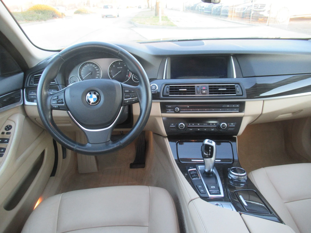 BMW 530 X-Drive 258ps * Luxury* - автомобили, коли, обяви за нови и употребявани 12