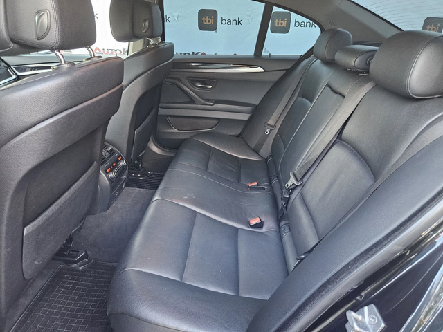 BMW 530 3.0D-258кс= АВТОМАТ= 4Х4= DISTRONIC= HUD= LOGIC 7 - автомобили, коли, обяви за нови и употребявани 8