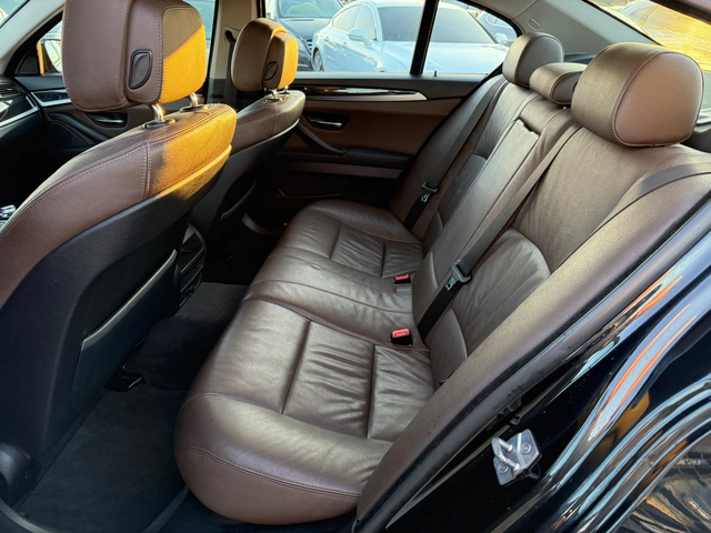 BMW 530 D* 2012г* M Pack* Full Maxx* Топ Състояние* 160.00 - автомобили, коли, обяви за нови и употребявани 9