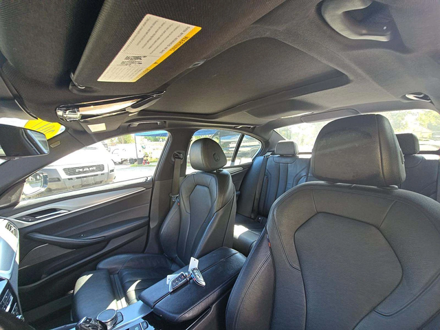 BMW 530 I / M-PACK / XDRIVE / HARMAN / ПОДГРЕВИ / - автомобили, коли, обяви за нови и употребявани 8