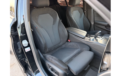 BMW 530 d= M-performance= Face= Digital Cockpit= Distronic - автомобили, коли, обяви за нови и употребявани 11