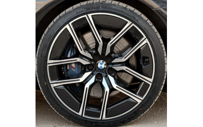 BMW 530 d= M-performance= Face= Digital Cockpit= Distronic - автомобили, коли, обяви за нови и употребявани 16