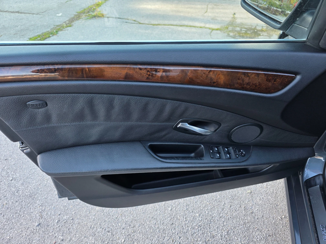 BMW 530 D 235k.c - автомобили, коли, обяви за нови и употребявани 9