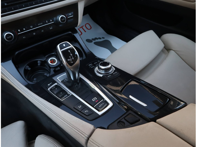 BMW 530 3.0d/xDrive/PDC/M-Packet/Камера/Мемори - автомобили, коли, обяви за нови и употребявани 9
