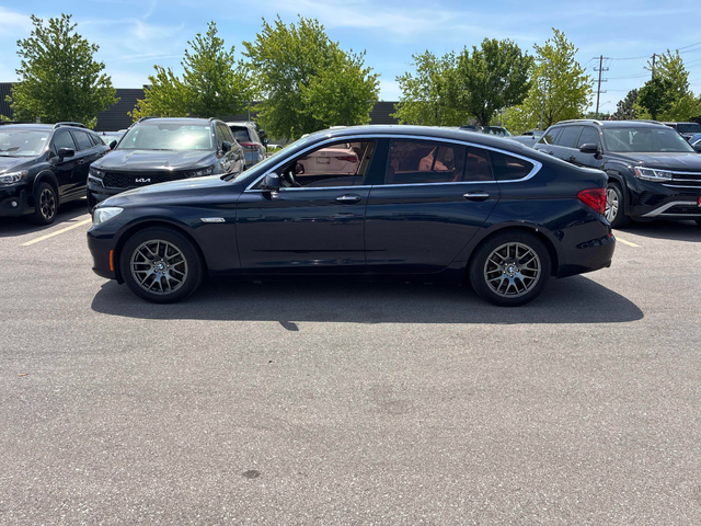 BMW 530 3.0L 6cyl AWD - автомобили, коли, обяви за нови и употребявани 1