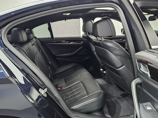 BMW 530 I M Sports Plus - автомобили, коли, обяви за нови и употребявани 11