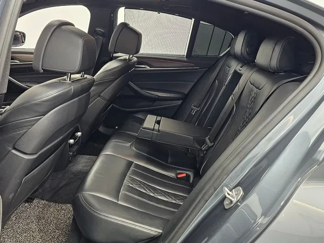 BMW 530 i xDrive M Sports Plus - автомобили, коли, обяви за нови и употребявани 11