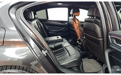 BMW 530 i XDRIVE* MPACK* HEAD-UP* AMBIENT* 360 CAM* ОБДУХ - автомобили, коли, обяви за нови и употребявани 15