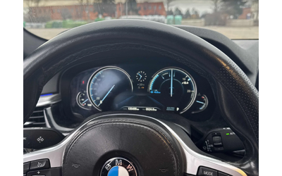 BMW 530 Xdrive* MPACKAGE* Keyless* Premium audio* PANO* Me - автомобили, коли, обяви за нови и употребявани 7