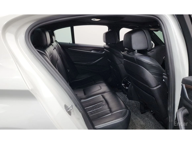 BMW 530 xDrive M Sport Plus* HEAD-UP* 360 CAM* ОБДУХВАНЕ* - автомобили, коли, обяви за нови и употребявани 13