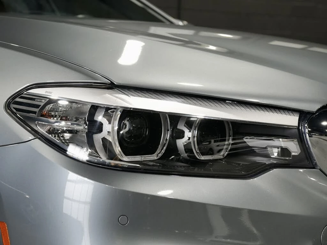 BMW 530 АвтоКредит* (ЦЕНА ДО БГ)530i xDrive Sedan AWD - автомобили, коли, обяви за нови и употребявани 3