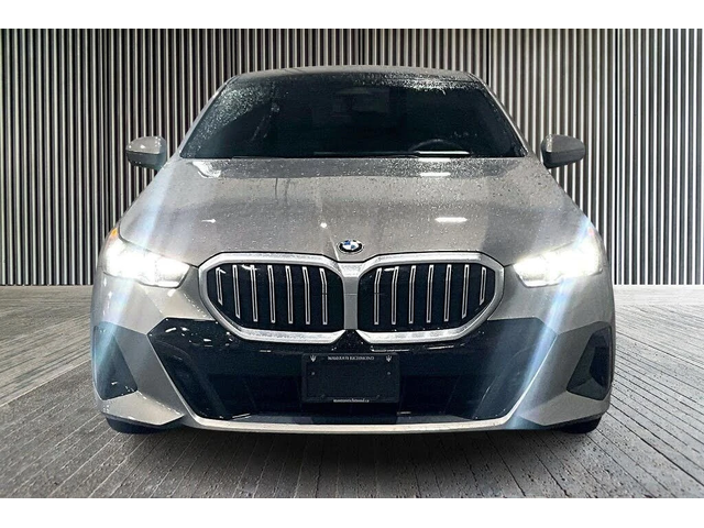 BMW 530 xDrive* AвтоКредит * (ЦЕНА ДО БГ) - автомобили, коли, обяви за нови и употребявани 1