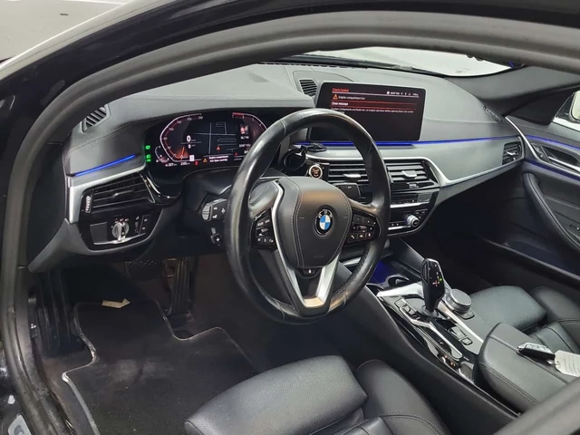 BMW 530 | 530I XDRIVE | AMBIENT | PANO | КОЖА - автомобили, коли, обяви за нови и употребявани 10