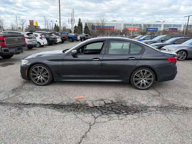 BMW 530 ixDrive* МАСАЖ* ОБДУХВАНЕ* COMFORT SEATS* HUD* H/K - автомобили, коли, обяви за нови и употребявани 1