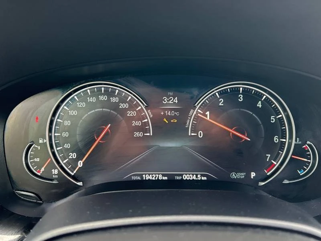 BMW 530 xDrive/ШИБИДАХ/ПОДГРЕВИ - автомобили, коли, обяви за нови и употребявани 8