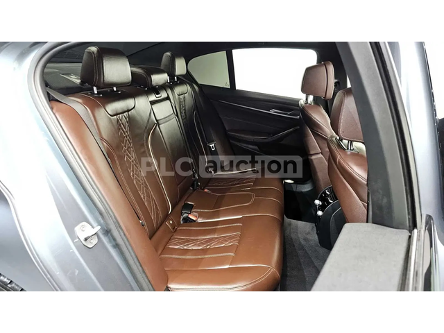 BMW 530 i* M sport* HeadUp* Digital Key* Keyless* АВТОКРЕД - автомобили, коли, обяви за нови и употребявани 11