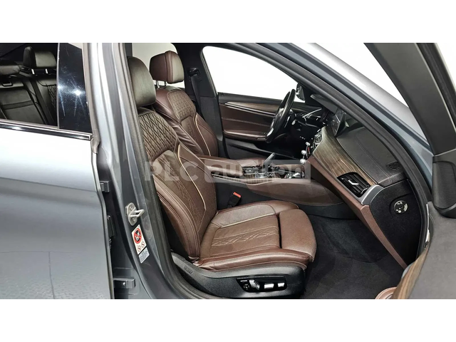BMW 530 i* M sport* HeadUp* Digital Key* Keyless* АВТОКРЕД - автомобили, коли, обяви за нови и употребявани 9