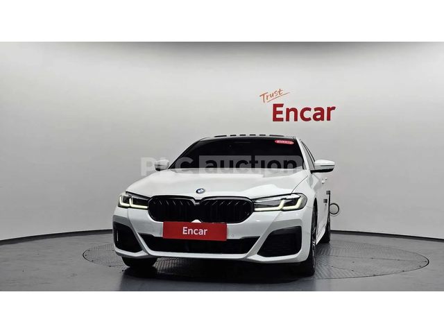 BMW 530 E* Night Vision* 360* HeadUp* Keyless* АВТОКРЕДИТ - автомобили, коли, обяви за нови и употребявани 1