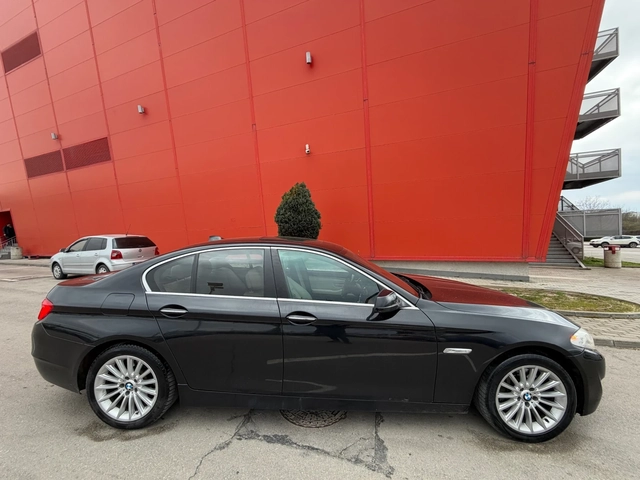 BMW 530 3.0D* КОЖА* 8ск - автомобили, коли, обяви за нови и употребявани 3