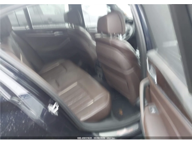 BMW 530 АВТОКРЕДИТ* HEAD UP* КАФЯВА КОЖА* ПОДГРЕВ* 360* - автомобили, коли, обяви за нови и употребявани 9