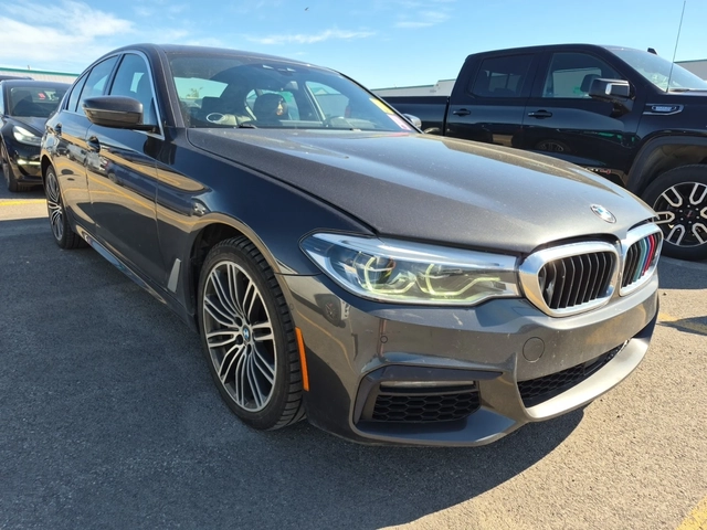BMW 530 M ПАКЕТ * ОБДУХВАНЕ * HEAD UP * CARFAX * - автомобили, коли, обяви за нови и употребявани 1