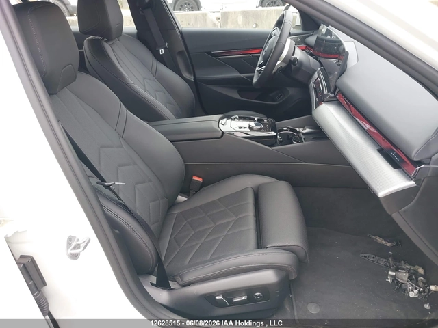BMW 700 XI - автомобили, коли, обяви за нови и употребявани 4