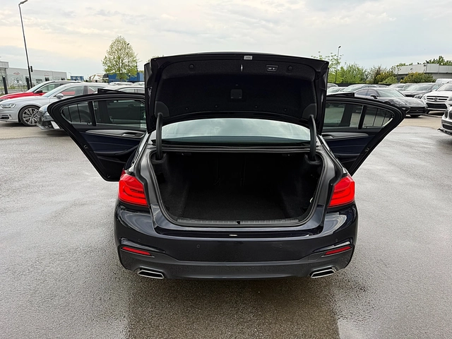 BMW 530 M PAKET-4x4-HARMAN KARDON-KAMERA-ПОДГРЯВАНЕ-FULL - автомобили, коли, обяви за нови и употребявани 13