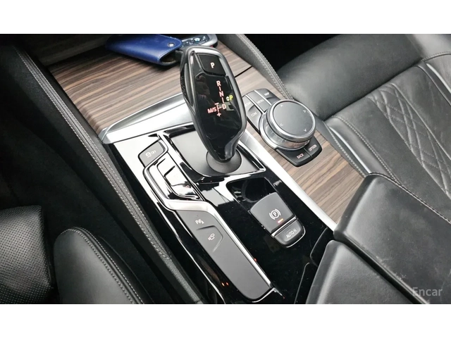 BMW 530 M-pack - автомобили, коли, обяви за нови и употребявани 6