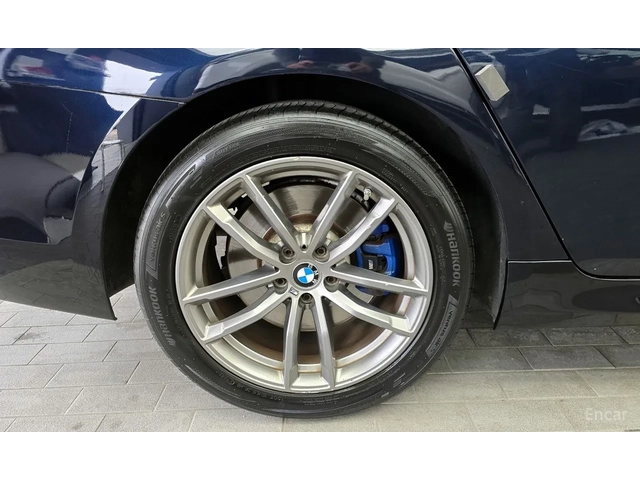BMW 530 XDRIVE - автомобили, коли, обяви за нови и употребявани 2