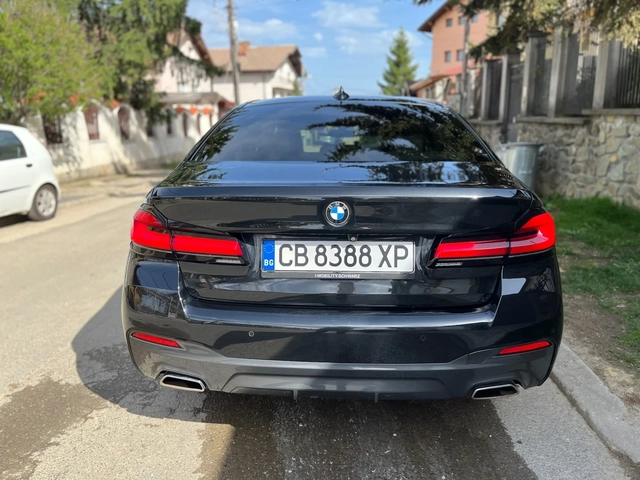 BMW 530 M-PK* 8ZF* DIS* BLK OPTIC* CARPLAY* M-BRAKES* AMBI - автомобили, коли, обяви за нови и употребявани 6