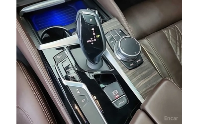 BMW 530 i M SPORT* DISTRONIC* ХЕДЪП* 360* ОБДУХВАНЕ* PANO* - автомобили, коли, обяви за нови и употребявани 10