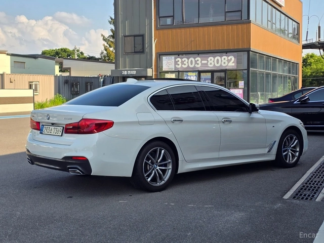 BMW 530 XDRIVE* M SPORT* КОЖА* ОБДУХВ* ПАНО* MEMORY* HUD - автомобили, коли, обяви за нови и употребявани 1