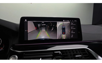 BMW 530 Xi* M-SPORT* ПОДГРЕВ* ОБДУХВАНЕ* 360* ШИБИДАХ* HUD - автомобили, коли, обяви за нови и употребявани 13