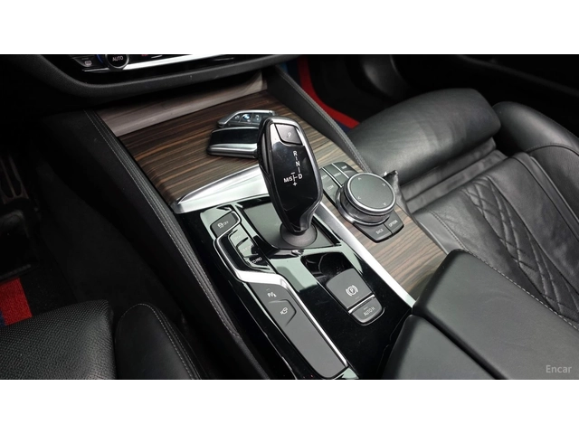 BMW 530 M* 360 КАМЕРА* HEADUP* ОБДУХВАНЕ* ПОДГРЕВ - автомобили, коли, обяви за нови и употребявани 8