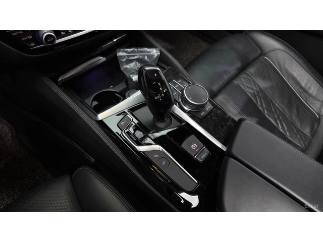 BMW 530 М* ОБДУХВАНЕ* ПОДГРЕВ* 360 КАМЕРА* HEADUP - автомобили, коли, обяви за нови и употребявани 8