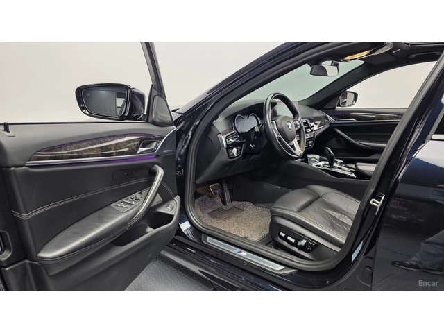 BMW 530 М* ОБДУХВАНЕ* ПОДГРЕВ* 360 КАМЕРА* HEADUP - автомобили, коли, обяви за нови и употребявани 9