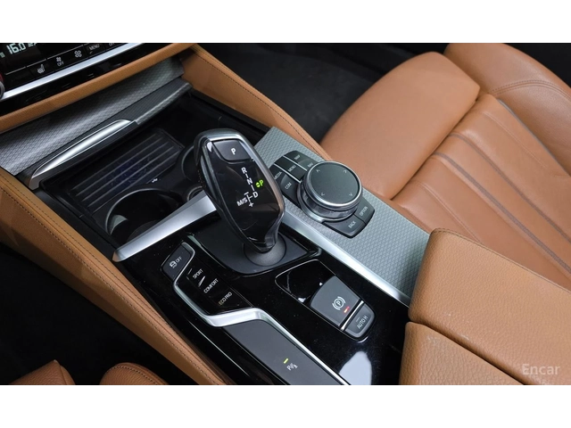BMW 530 M* SPORT* ОБДУХВАНЕ* ДИСТРОНИК* ХЕДЪП* - автомобили, коли, обяви за нови и употребявани 9