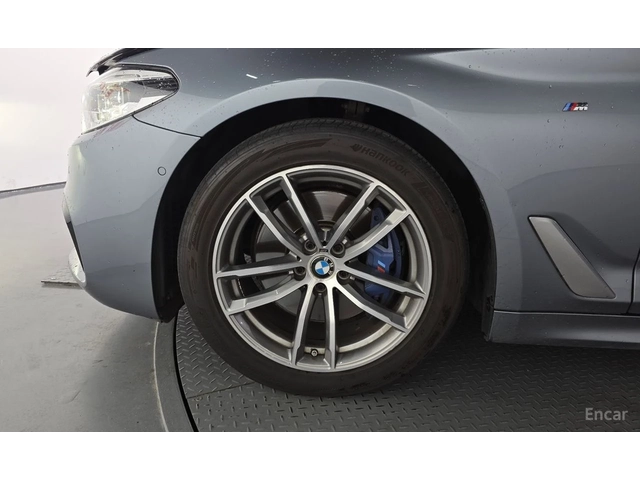 BMW 530 M* SPORT* HARMON* KARDON* ОБДУХВАНЕ* ДИСТРОНИК* ХЕ - автомобили, коли, обяви за нови и употребявани 4
