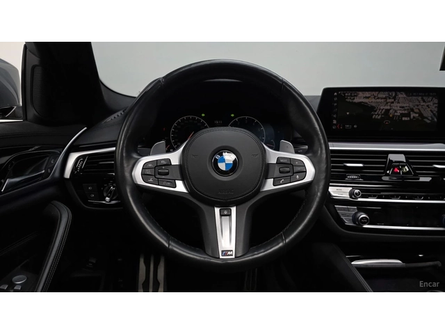 BMW 530 M SPORT PLUS* HUD* КОЖА* ОБДУХВ* НАВИ* ПАНО - автомобили, коли, обяви за нови и употребявани 11