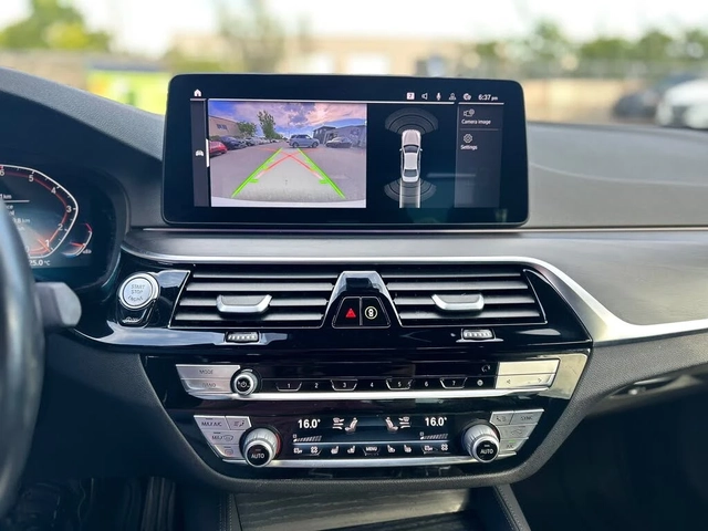 BMW 530 i xDrive M SPORT* HARMAN KARDON* PANORAMA* КАМЕРА* - автомобили, коли, обяви за нови и употребявани 12