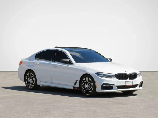 BMW 530 i xDrive M SPORT* HARMAN KARDON* ХЕДЪП* ПАНОРАМА* - автомобили, коли, обяви за нови и употребявани 2