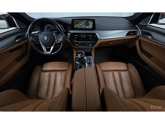 BMW 530 i xDrive M SPORT* BOWERS & WILKINS* DISTRONIC* - автомобили, коли, обяви за нови и употребявани 7