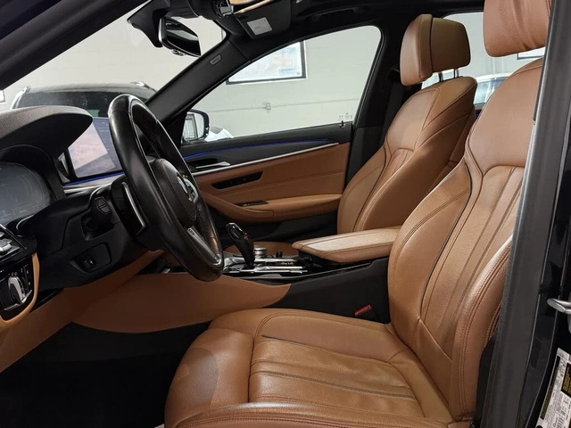 BMW 530 i* XDRIVE* M SPORT* HEAD UP* ШИБИДАХ* КАМЕРА - автомобили, коли, обяви за нови и употребявани 6